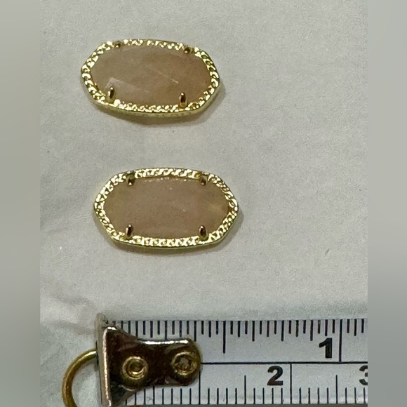 Kendra Scott Earrings EUC - Picture 3 of 4